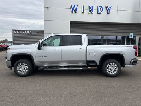 Used 2020 Chevrolet Silverado 2500 LTZ w/ LTZ Convenience Package AWD/4WD image 9