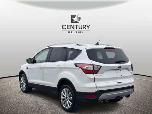 Used 2018 Ford Escape Titanium image 4