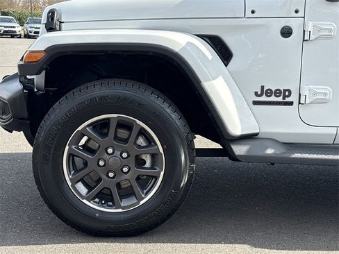 Used 2021 Jeep Wrangler Sport image 18