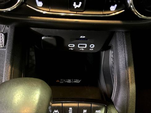 Used 2023 Chevrolet TrailBlazer RS w/ Sun and Liftgate Package image 15