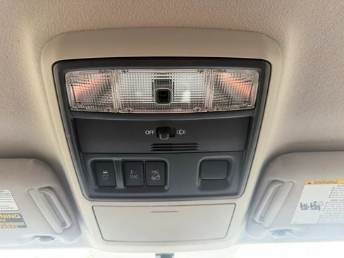 Used 2016 Toyota 4Runner SR5 AWD/4WD image 31