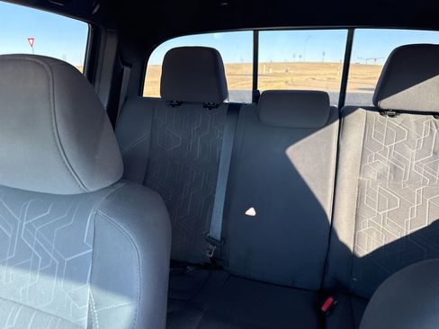 Used 2018 Toyota Tacoma TRD Sport image 8