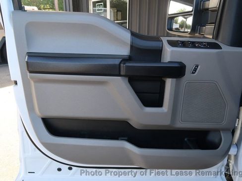 Used 2021 Ford F250 XL w/ Power Equipment Group RWD image 13