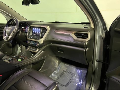 Used 2021 GMC Acadia Denali w/ Denali Ultimate Package AWD/4WD image 32