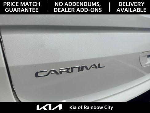 Used 2024 Kia Carnival LX FWD image 26