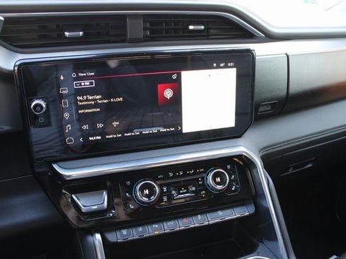 Used 2024 GMC Sierra 2500 Denali w/ Denali Reserve Package image 7