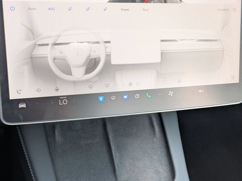 Used 2023 Tesla Model Y Long Range AWD/4WD image 24