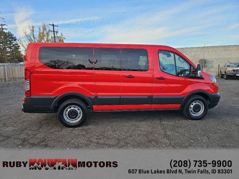 Used 2017 Ford Transit 150 XL image 8