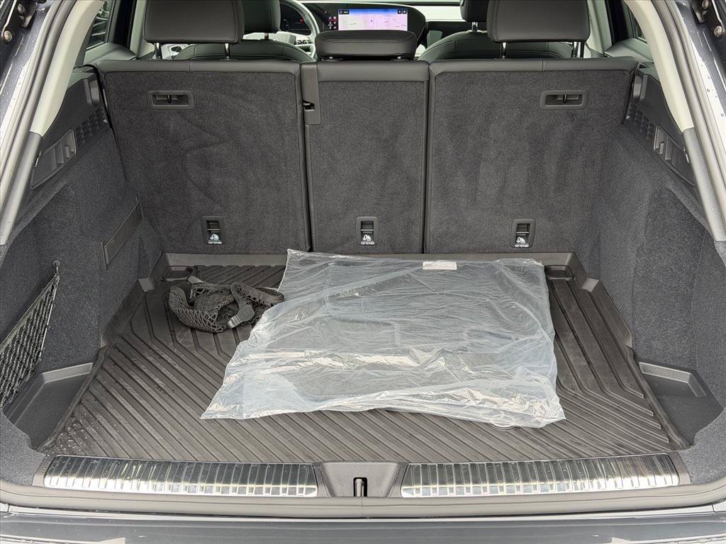Certified 2025 Audi Q5 Premium w/ Convenience Package AWD/4WD image 13