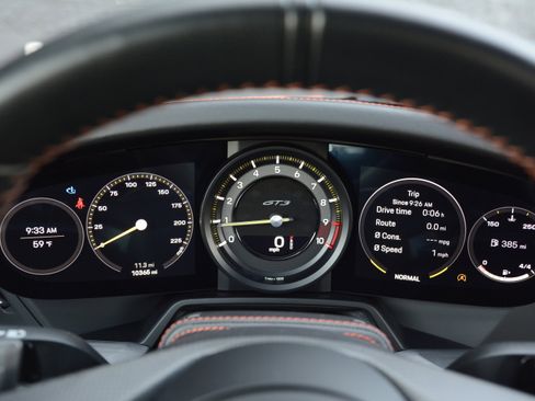 Certified 2022 Porsche 911 GT3 image 18