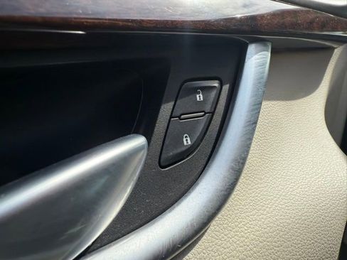 Used 2014 Cadillac XTS Platinum image 13