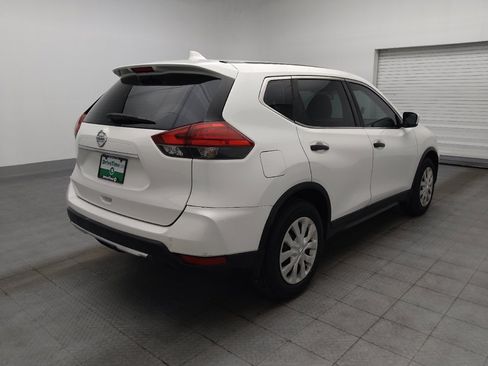 Used 2017 Nissan Rogue S FWD image 9