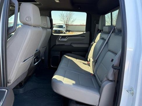 Used 2022 Chevrolet Silverado 1500 LTZ image 31