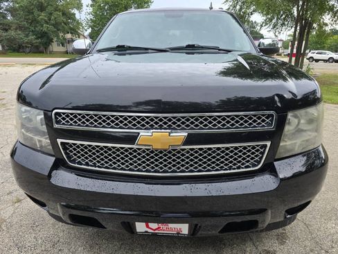 Used 2013 Chevrolet Avalanche LTZ AWD/4WD image 2