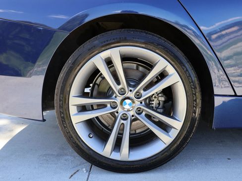 Used 2017 BMW 330i Sedan w/ Premium Package image 13