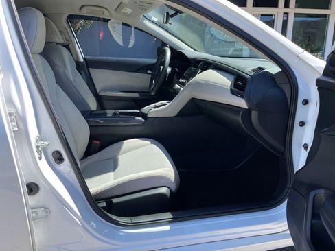 Used 2019 Honda Insight EX image 23