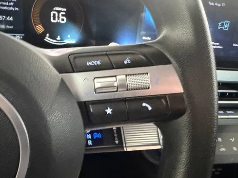 Used 2025 Hyundai Sonata SEL FWD image 16