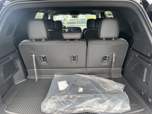 New 2026 Chevrolet Traverse LT w/ Driver Confidence Package image 6