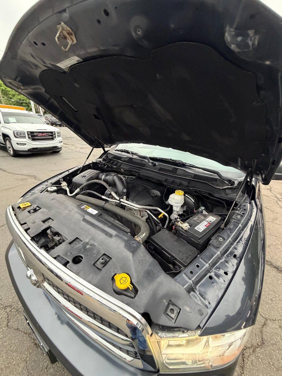 Used 2018 RAM 1500 Classic SLT AWD/4WD image 29