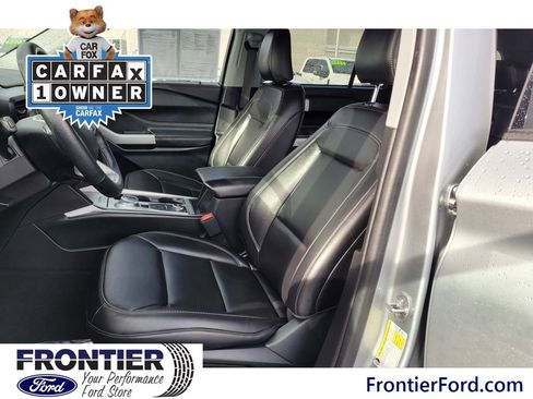 Used 2023 Ford Explorer XLT w/ Equipment Group 202A image 10