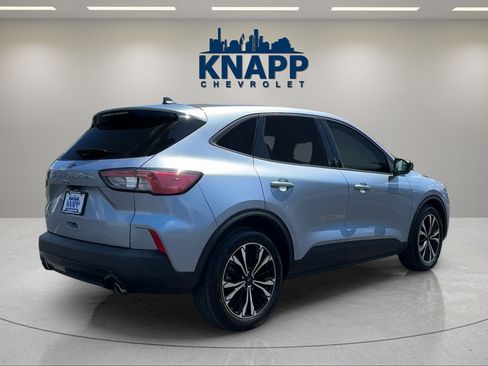 Used 2022 Ford Escape SE w/ SE Sport Appearance Package FWD image 5