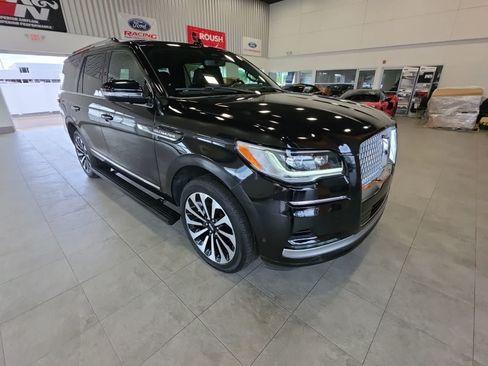 Used 2022 Lincoln Navigator Reserve AWD/4WD image 5