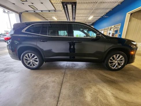 Certified 2025 Buick Enclave Preferred AWD/4WD image 6