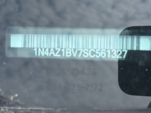 Used 2025 Nissan Leaf S FWD image 2