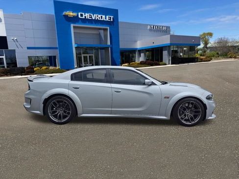 Used 2020 Dodge Charger Scat Pack RWD image 28