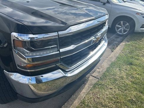 Used 2018 Chevrolet Silverado 1500 LT image 17