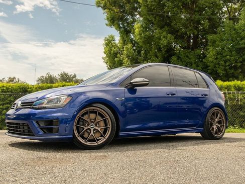 Used 2015 Volkswagen Golf R 4-Door AWD/4WD image 1