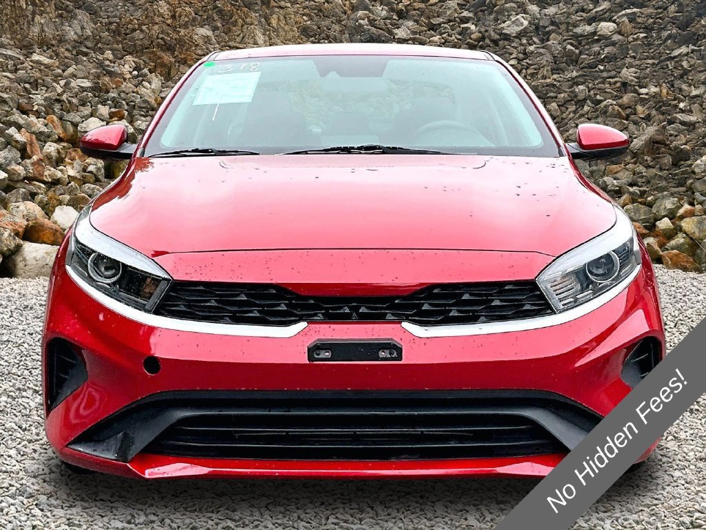 Used 2022 Kia Forte LXS FWD image 3