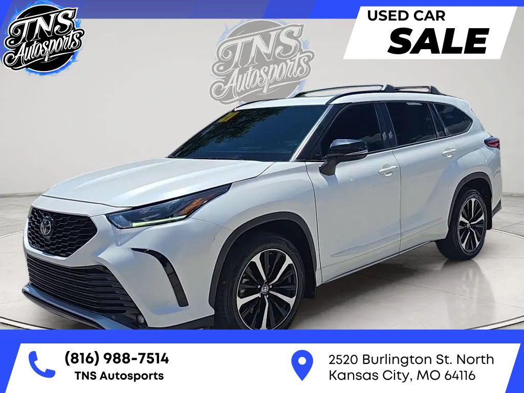 Used 2021 Toyota Highlander XSE AWD/4WD image 1