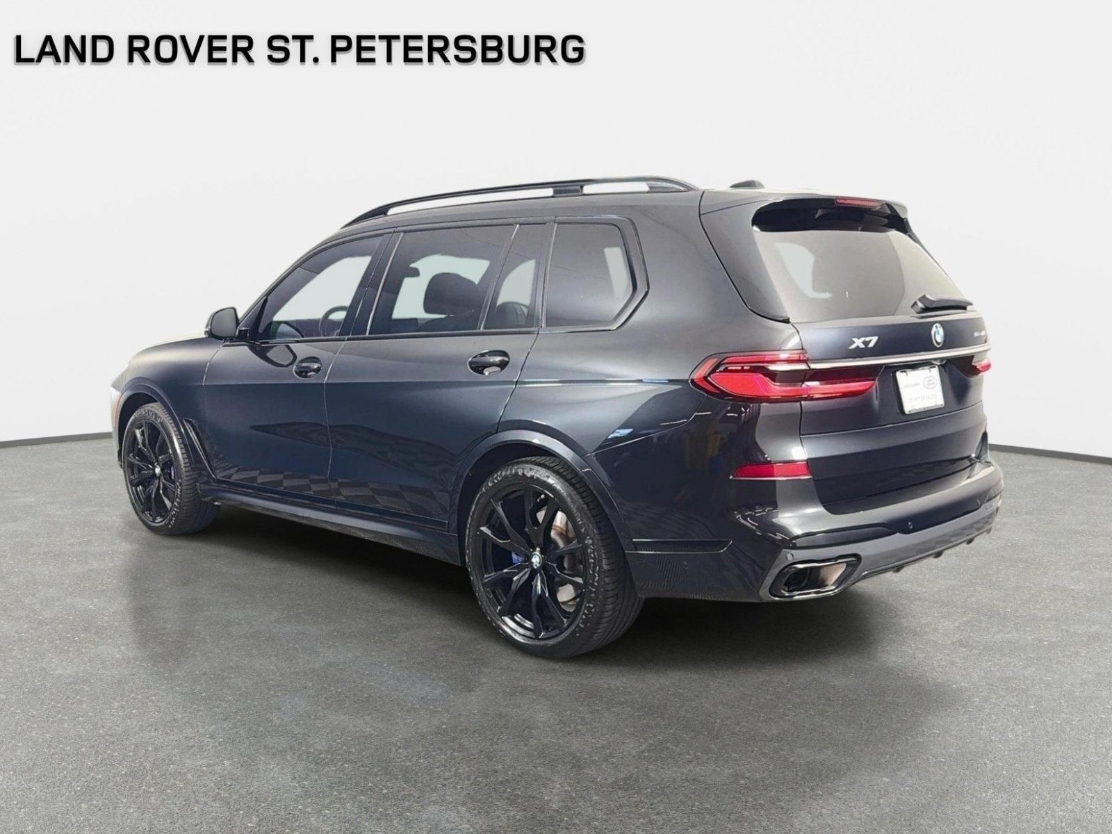 Used 2023 BMW X7 xDrive40i w/ Executive Package AWD/4WD image 8
