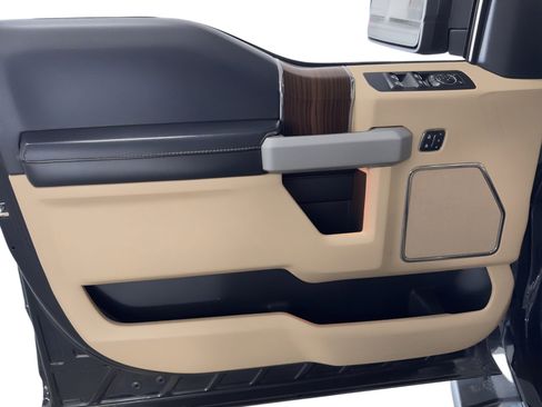 Used 2017 Ford F150 Lariat image 14