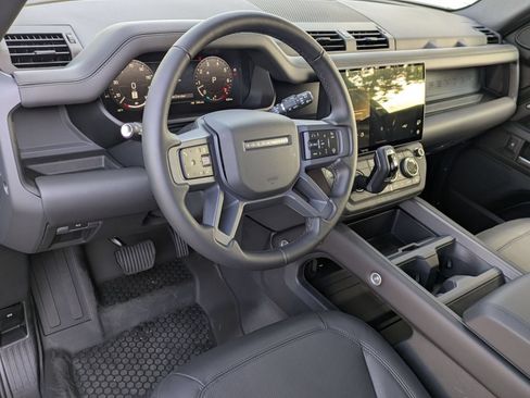 New 2026 Land Rover Defender 110 X-Dynamic SE AWD/4WD image 16