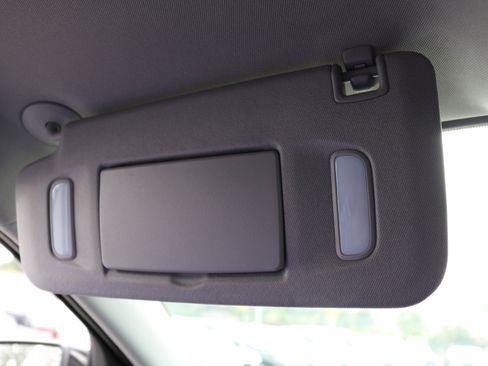 Used 2023 GMC Acadia SLT image 49