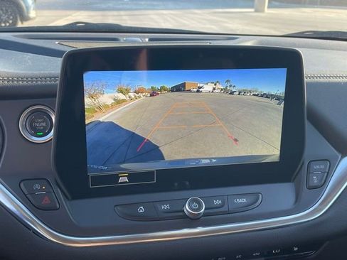 Used 2025 Chevrolet Blazer LT image 19