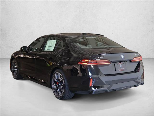 Used 2027 BMW 550e xDrive AWD/4WD image 8