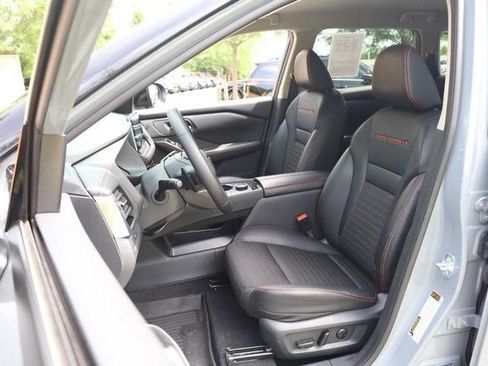 Certified 2025 Nissan Rogue SV AWD/4WD image 8
