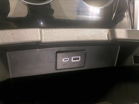 Used 2025 Chevrolet Tahoe LT image 27