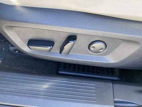 Used 2023 Nissan Rogue SL w/ SL Premium Package image 27