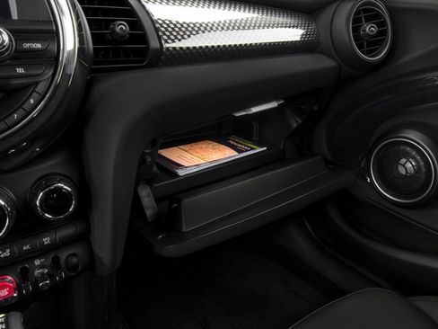 Used 2018 MINI Cooper S FWD image 16