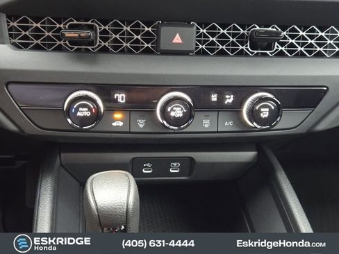 Certified 2025 Honda Accord LX image 20