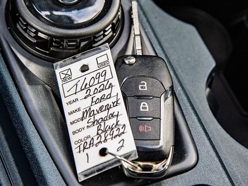 New 2026 Ford Maverick XL image 18