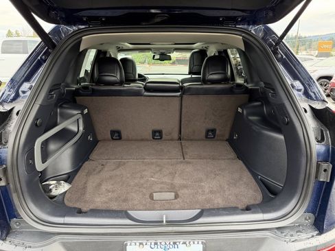 Used 2015 Jeep Cherokee Limited w/ Luxury Group image 11