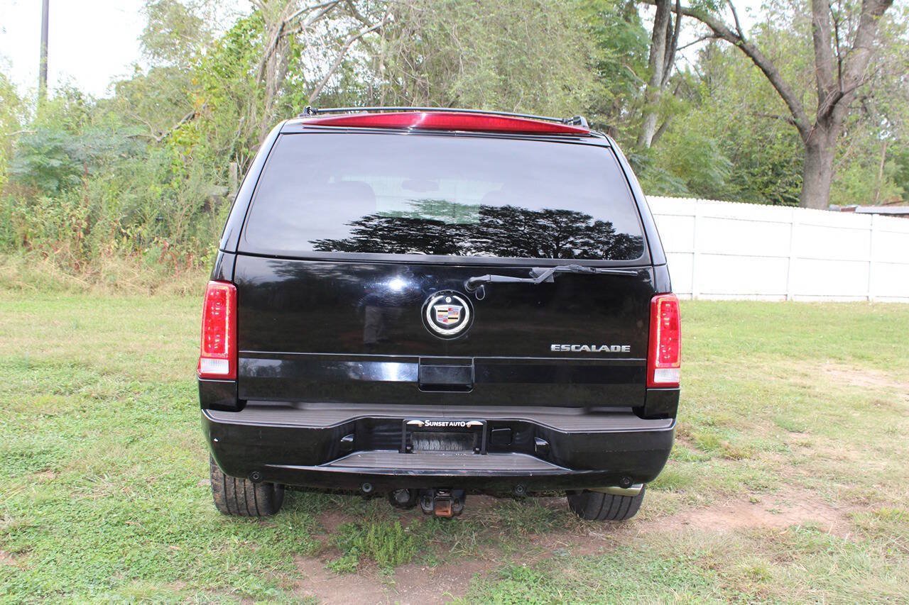 Used 2002 Cadillac Escalade AWD image 8