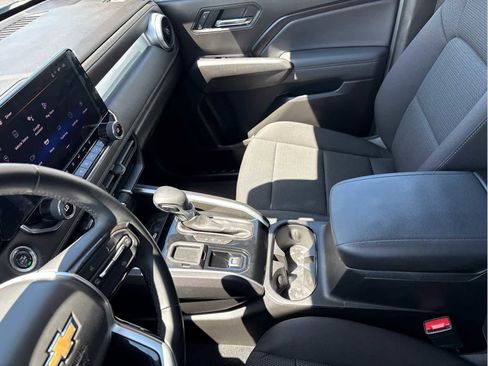 Used 2024 Chevrolet Colorado LT w/ LT Convenience Package II RWD image 22