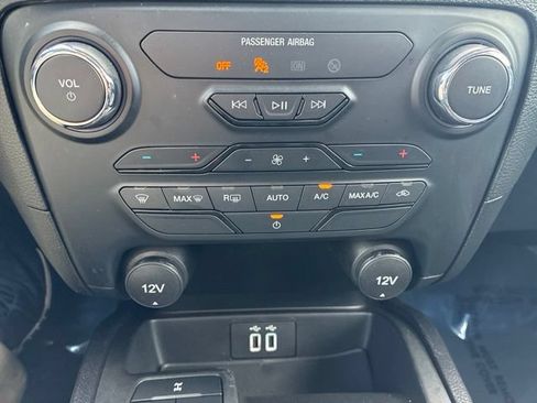 Used 2023 Ford Ranger XLT w/ Equipment Group 301A Mid AWD/4WD image 33