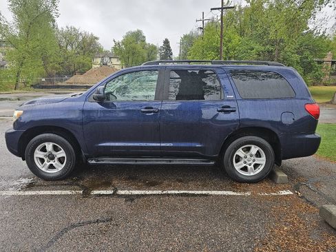 Used 2008 Toyota Sequoia SR5 AWD/4WD image 2